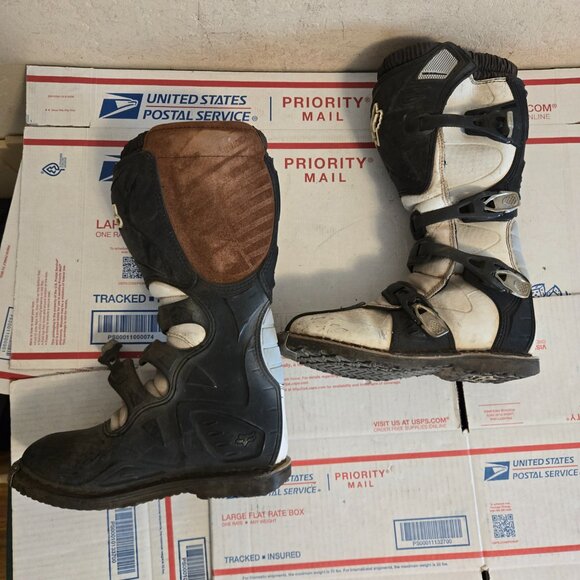 Girls Tracker Boot W8 Womens 8 size motocross boots - Picture 3 of 8